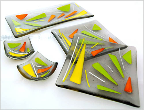 Handblown and Fused Glass by Crystal Summers | www.labyrinthartsfestival.org
