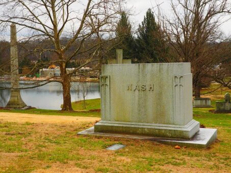 A large gravestone with the inscription "Nash."